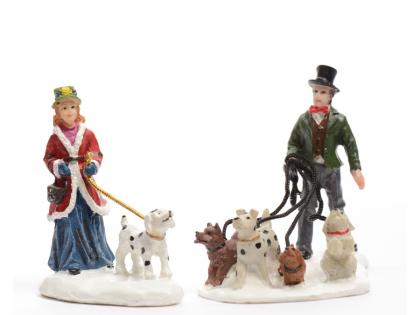 Karácsonyi miniatűr figurák kutyával, életképek