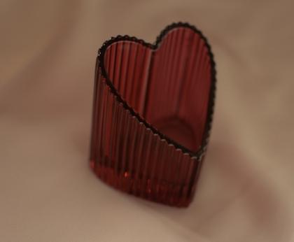 Szív alakú mécsestartó