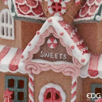 LED világító mézeskalács házikó, mézeskalácsház, édességbolt