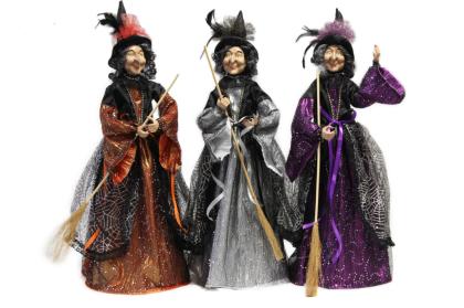 Elegáns repülő boszorkány, elegáns boszi, boszorkányfigura, Halloween dekoráció, 70 cm