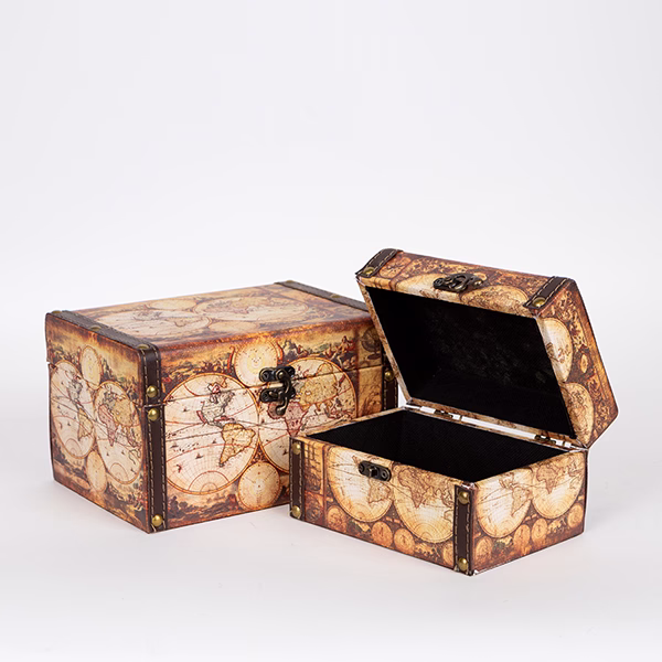 Díszdoboz, ajándékdoboz bőrhatású, térképmintás (több méret)